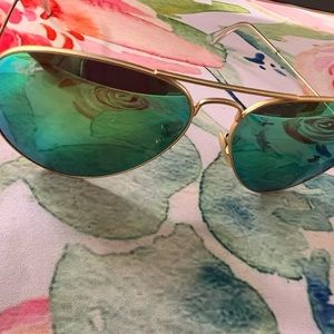 Ray Ban Sun Glasses and Case